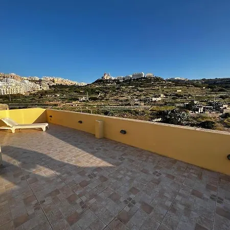 Conmal Penthouse In Bay Апартаменты Меллиеха