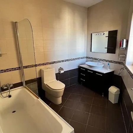 Conmal Penthouse In Bay *